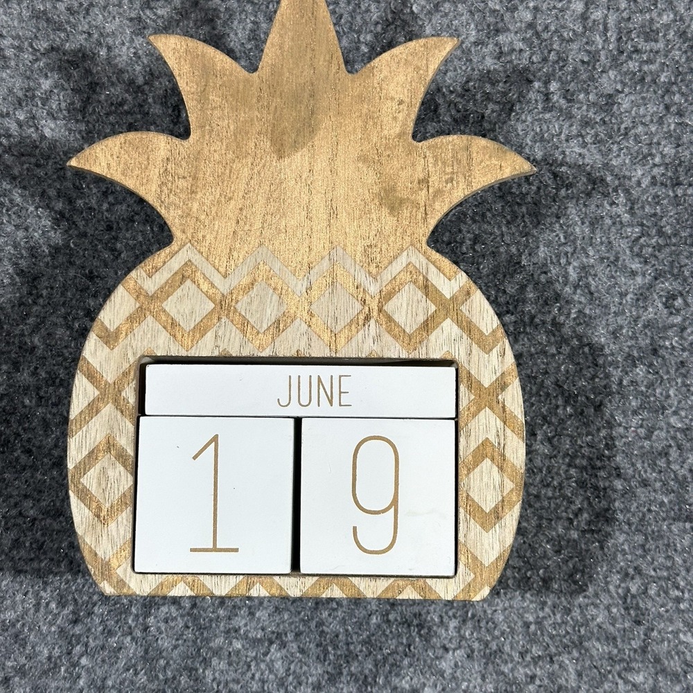 Office Envy Wooden Pineapple Perpetual Calendar Gold White Geometric Desk Decor